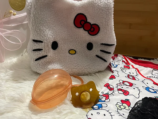 red hello kitty box reborn doll accessory