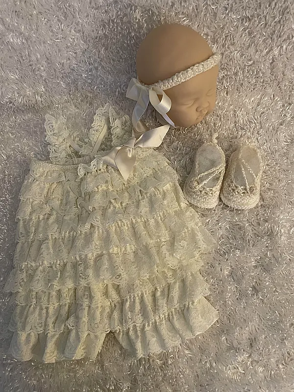 4 piece lace set reborn doll accessory