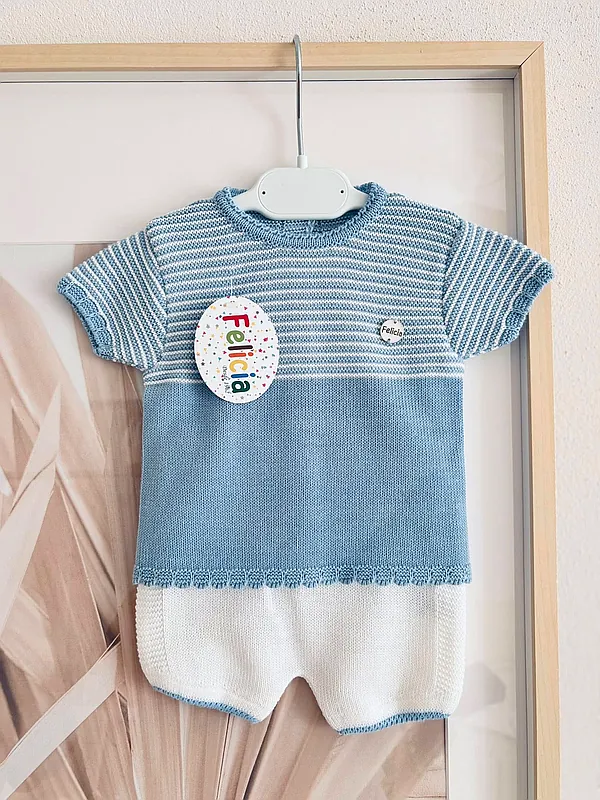knitoutfit blue reborn doll accessory