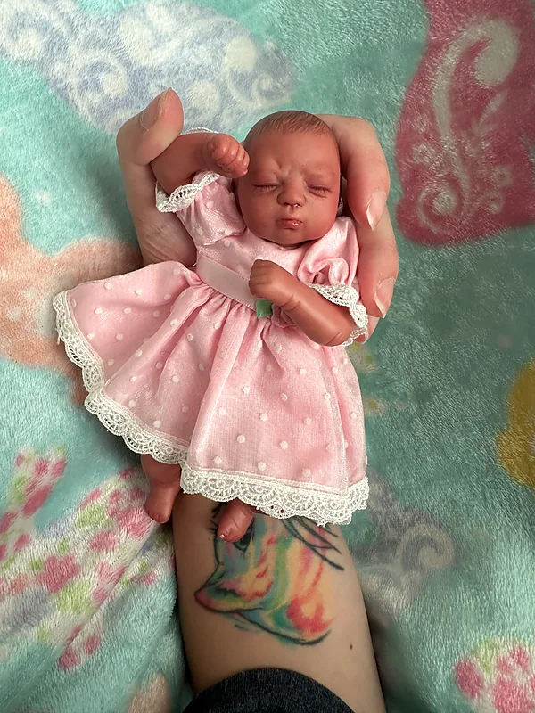 unknown reborn doll by ambers reborn nursery - 7 inches (17.78 cm) (#227908)